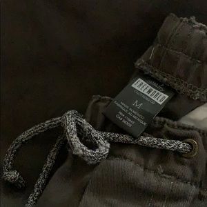 Free world joggers M grey